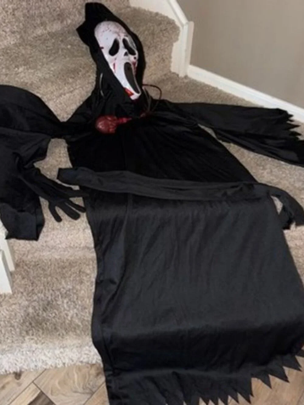 Ghost Face Killer Scream Bleeding Mask with Shroud Spirit Costume Adult Large
